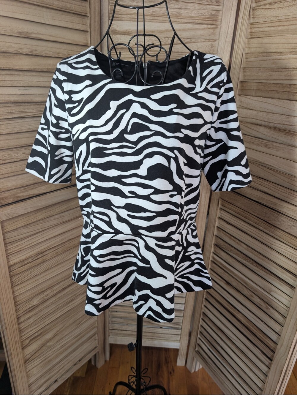 INC International Concepts Top Short Sleeve Zebra-Print Peplum Size P/M